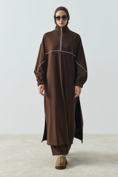 QANU Liva Slit Sweat Dress Brown