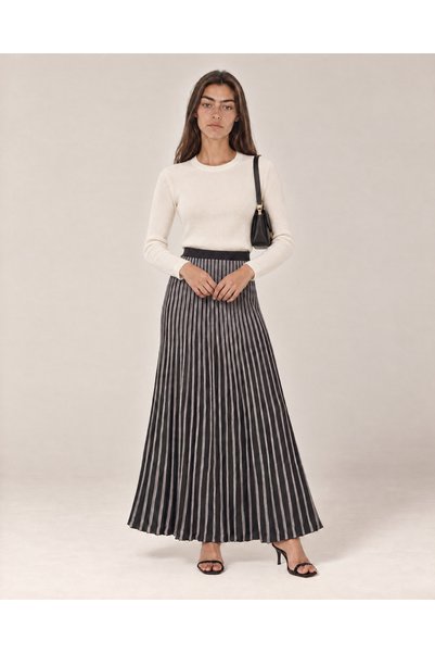 TOP CLOTHE تنورة نسائية طويلة صوف تريكو بخطوط طولية وكسرات منتظمة، خصر مرتفع،...
