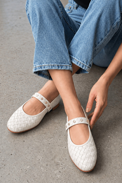 Hepsi Moda Wicker Weave Staple Detailed Ballerina Flats - Hl - Stone