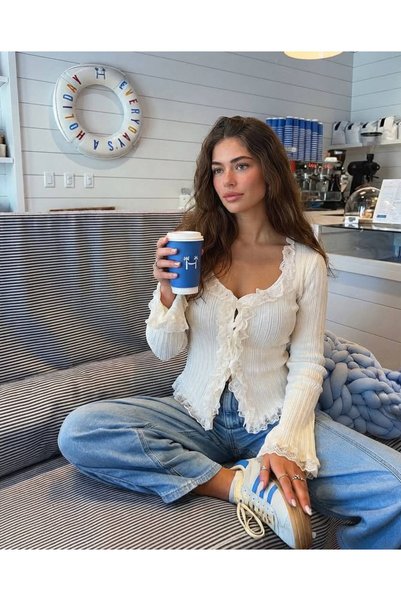 moda gk Ithal Tasarım Dantel Detaylı Düğmeli Bluz/Hırka