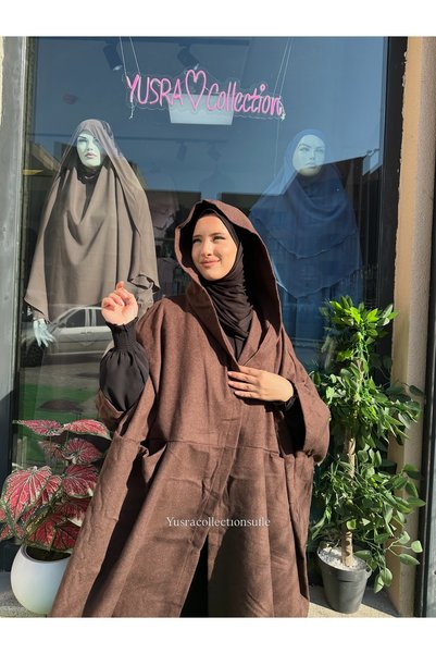 Yüsra Collection Poncho cu broderie hijab