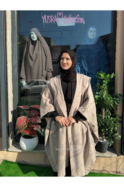 Yüsra Collection Poncho cu broderie hijab