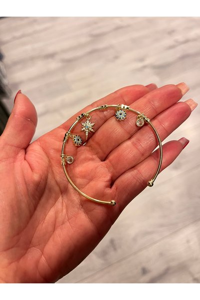 gozdeasutayaccessory Charm bracelet with clasp