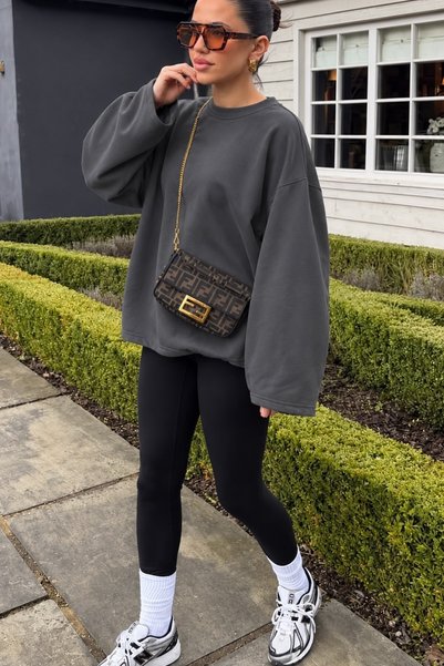 The Champ Clothing Women's Relaxed Fit Sweatshirt Basic Smoked – Crew Neck, 3 Thread Non-Threaded, Drop Shoulder, Wide Sleeves