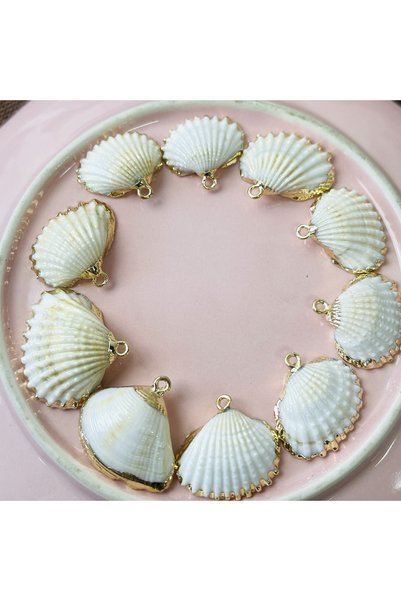 Choice 10pcs 10pcs 20-25mm Natural Shell Gold-color Pendant Bohemian Style Ch...