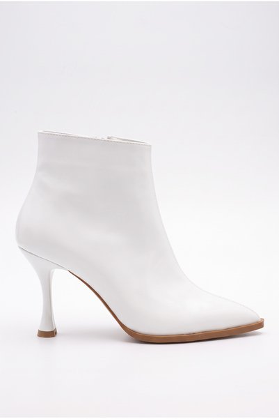 Shoesers Γυναικείες λεπτές ψηλοτάκουνες λευκές μπότες με μυτερή μύτη και φερμ...