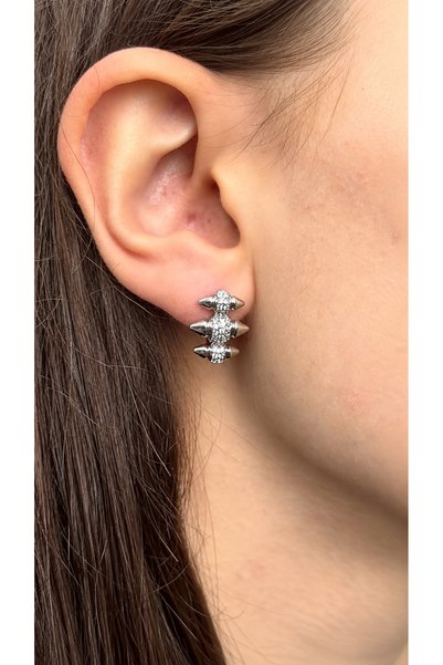 Youcosmetics Xuping Triple Pointed Detailed Stone Earrings