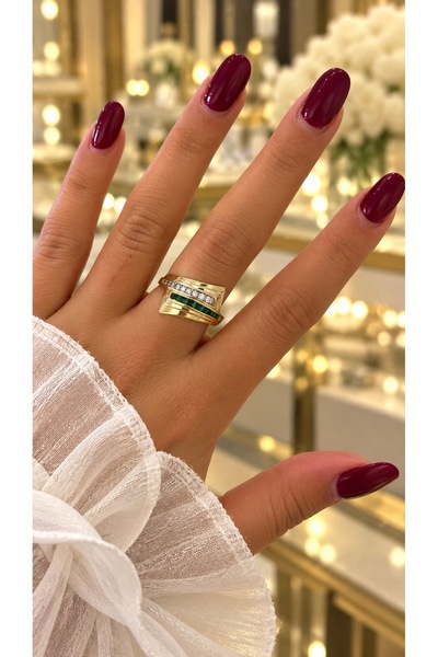 GLARE JEWELRY CO Design Green and White Color Zircon Stone Adjustable Stainle...