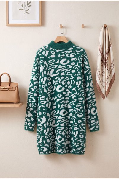 HİJABAYA Flowy Long Sleeve Leopard Patterned Above-Knee Comfortable Fit Hijab...