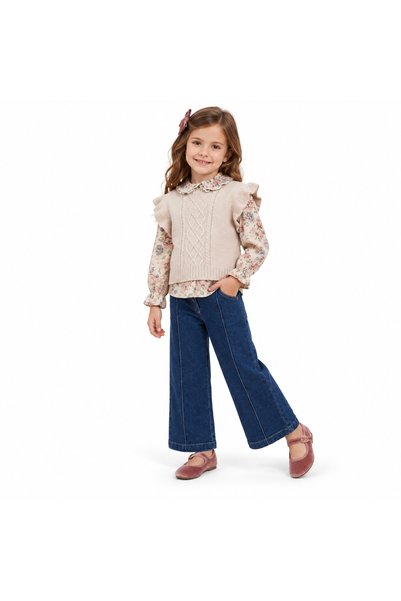 miss topkids كنزة بناتية محاكة أوف وايت بدون أكمام مع بلوزة زهرية وبنطال جينز