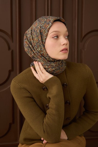 Silk Home وشاح فيلورا بتصميم تجريدي مصبوغ بالفرشاة