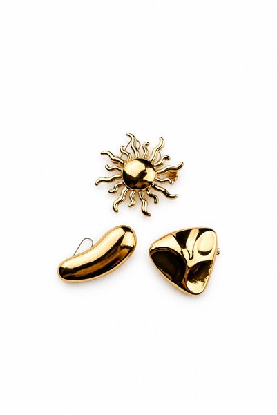 Sacha Accessories Güneş Figürlü Plaka Detaylı Gold Üçlü Broş Seti
