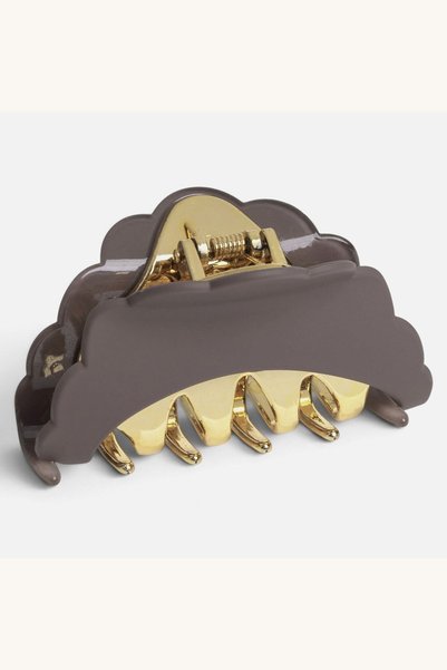 Comerivo Clama par wavy 9cm taupe cu detalii aurii pentru un look stilat