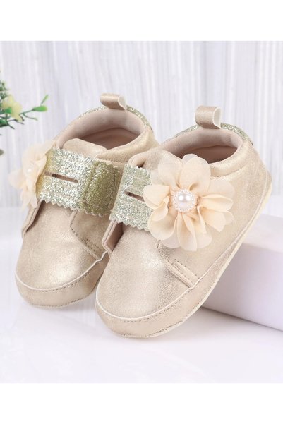 Cute Walk by Babyhug أحذية قصيرة بإغلاق فيلكرو مع طباعة لامعة وتطريز زهور - ذ...