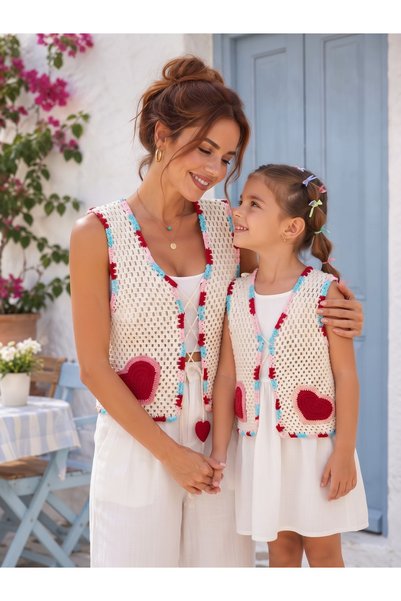 MEGAHAN BOUTIQUE سترة ميجاهان على شكل قلب للأم والابنة، مزينة بقلب مربوط من ا...