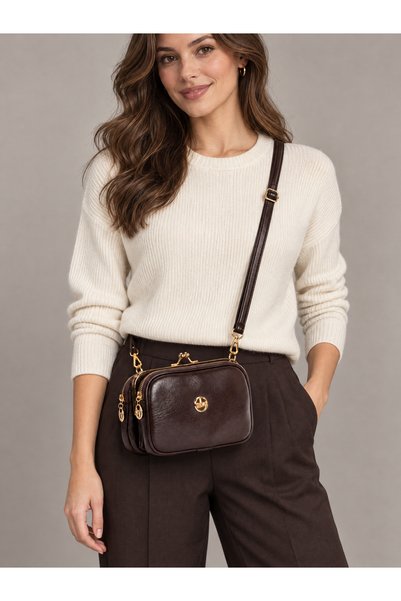 CERFF LEATHER CLUP حقيبة كتف نسائية بنية اللون بحزام قابل للتعديل ومقصورات بس...