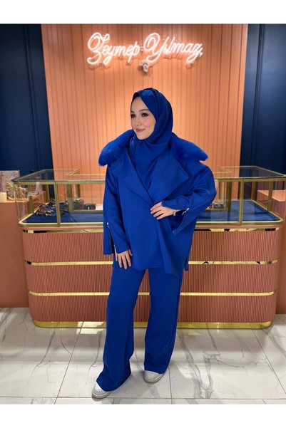 By Zeynep Yılmaz Furry Design Suit Saks
