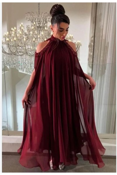 LAVERA STYLE فستان سهرة عنابي فضفاض بياقة مرصّعة.