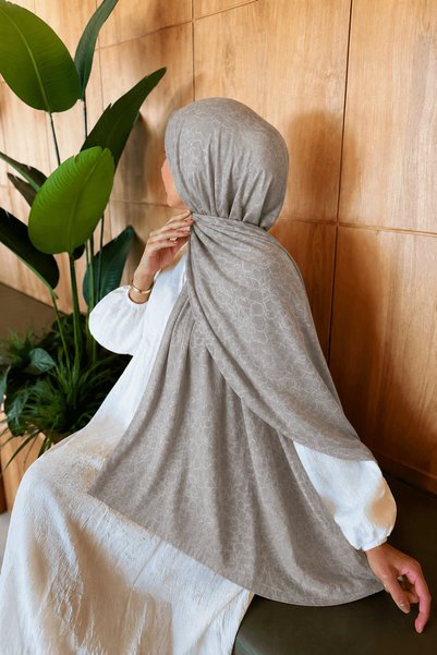 Hepsi Moda Chain Ring Pattern Jacquard Shawl - Light Gray