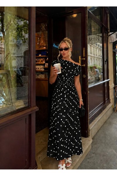 Nes Moda Kadın Drape Detaylı Kayık Yaka Puantiyeli Elbise