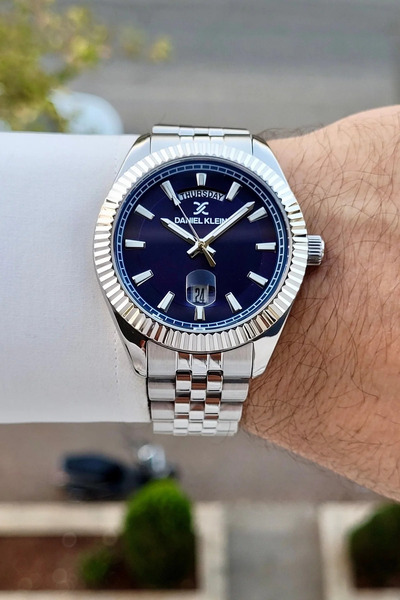 Daniel Klein Dial in Navy Blue, Strap in Metallic Color, 2-Year Warranty, Ind...