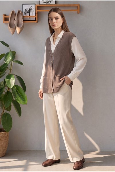 ENDAMIM Short Ethnic Pattern Vest with Pockets and Buttons, Large Size Vest