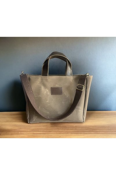 Nuggita Zippered Medium Size Waxed Canvas Mink Color Handbag / Cross Strap
