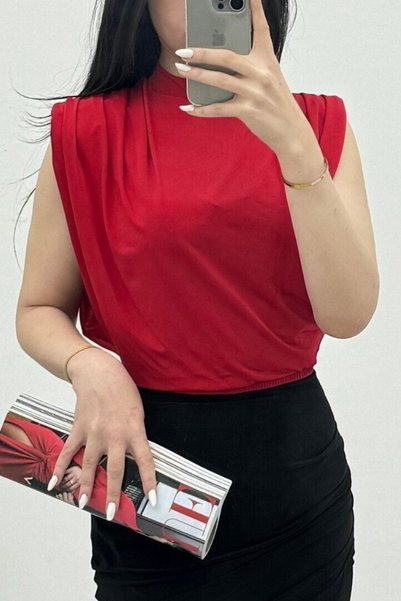 Modamorfo Zero Sleeve Padded Sandy Blouse -Red