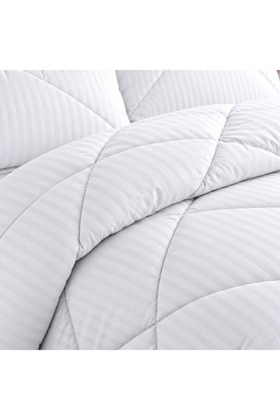 HOME AURAA King Comforter Set 3 Pieces | Soft Microfiber Fabric with Polyester Filling | Striped Design | 220 x 240 cm Comforter with 2 Pillow Covers 50 x 75 cm | White