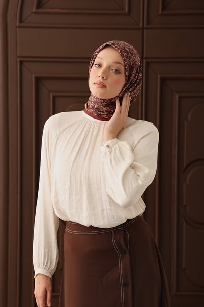 Silk Home وشاح فيلورا بتصميم تجريدي بلون أحمر خمري