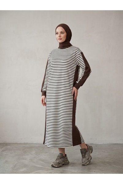 Lunsera Store فستان مزين بخطوط - بني