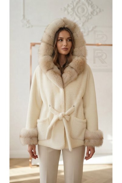RR COLLECTION Kadın Krem Kapüşonlu Kürklü Kaban & Peluş Mont