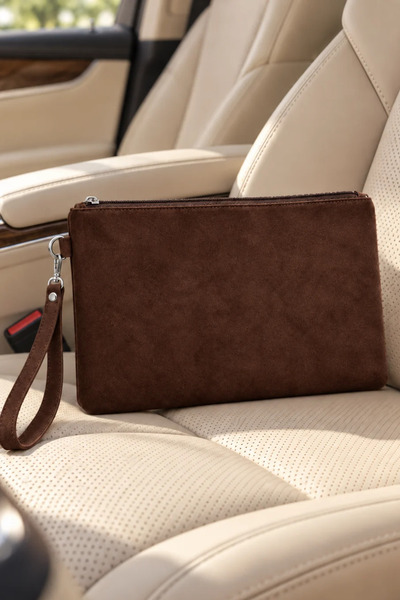 Adelina Bags Τσάντα Clutch με επένδυση από σουέντ με λουράκι καρπού