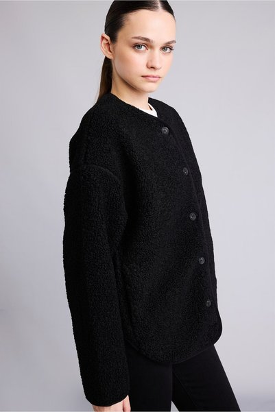 DeFacto Regular Fit Strick-Plüsch-Cardigan mit Rundhalsausschnitt und Knöpfen...