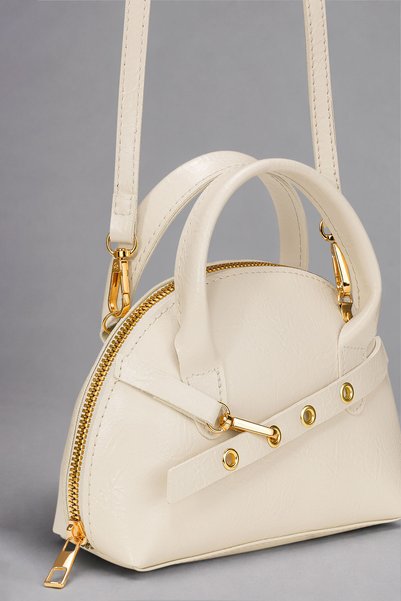 Housebags Pearl Cream Gold Accessory and Eyelet Detail Women's Hand-Shoulder ...