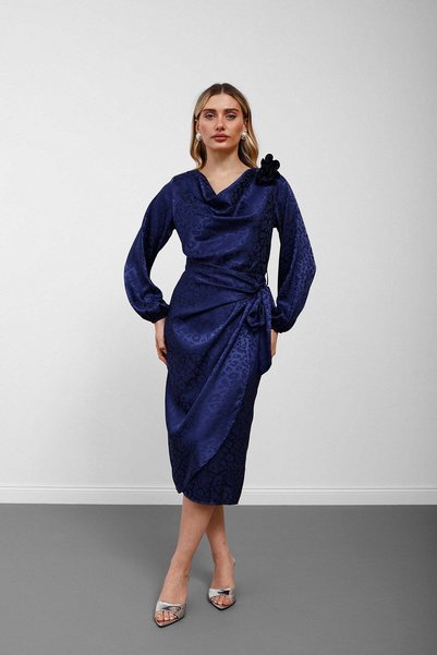 Serica Moda Μπλε ναυτικό φόρεμα μίντι με γιακά και δέσιμο μπροστά, με λεπτομέ...