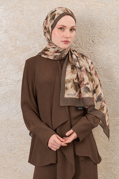 SilkTouch شال كراش بنمط قهوة الحليب