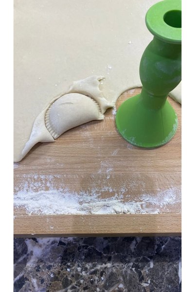 Mantı , Çiğ Börek Kesme Aparatı