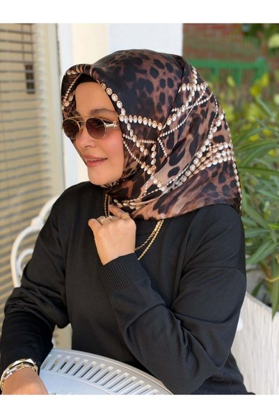 LA BOUTIQUE SURA SILK SCARF