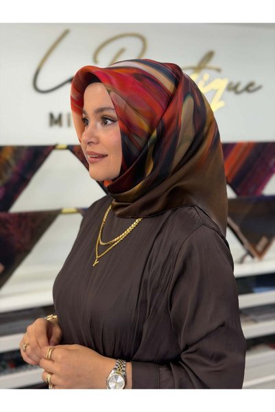 LA BOUTIQUE SURA SILK SCARF
