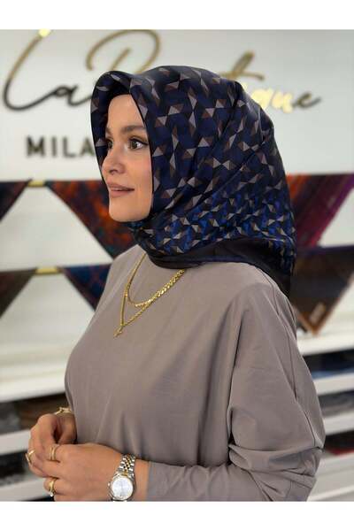 LA BOUTIQUE SURA SILK SCARF