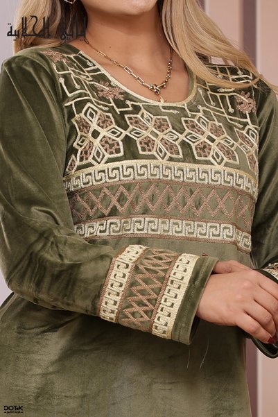 Lyaly aljlabyh Luxury Royal Velvet Jalabiya with Diamond and Geometric Gradie...