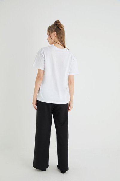 Hello Kitty Licensed Printed Basic T-Shirt Relaxed Fit Cotton
