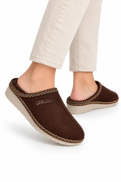 Jagulep Women's Padded Sole Comfort Home & Outdoor Slippers Brown