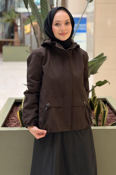 Ceremony Water-Resistant Lora Short Cap with Eyelet Detail on the Pockets