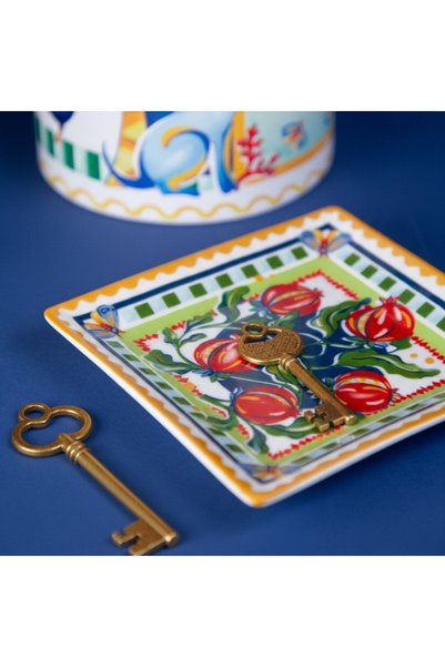 Baci Milano Dolce Far Niente Nar Desenli Kare Porselen Tabak 15x15 cm
