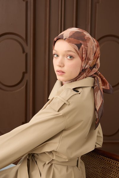 Silk Home وشاح فيلورا بنقشة الزهور