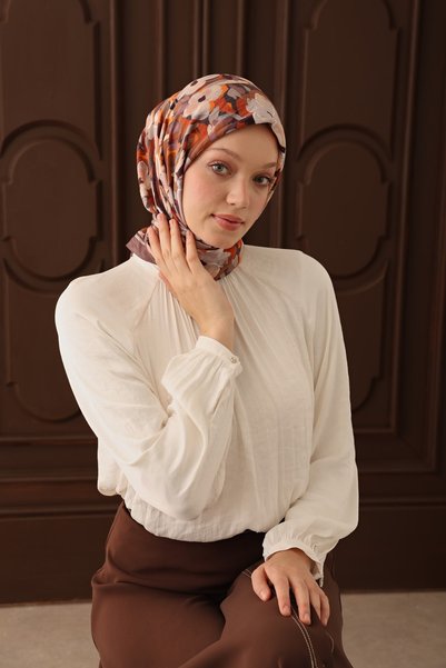 Silk Home وشاح فيلورا بنقشة الزهور بلون المنك الداكن