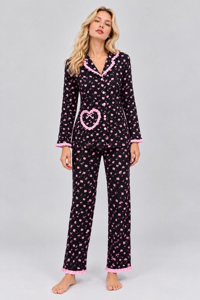 Pijamask Kadın Kalp Desenli Fırfır Detaylı Cepli Düğmeli Uzun Kollu Pijama Takımı