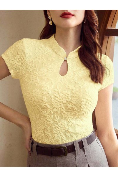 Sheya Tricou, galben